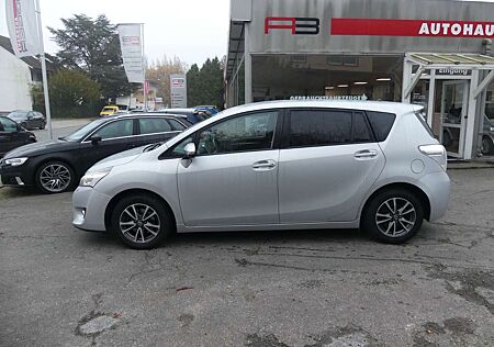 Toyota Verso Life