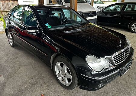 Mercedes-Benz C 180 Kompr. Avantgarde 2.Hd Lim AHK fährt top