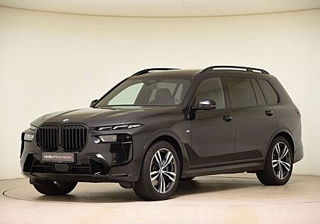 BMW X7 xDrive40d M Sport Pro Sthzg Pano *UVP:134.350