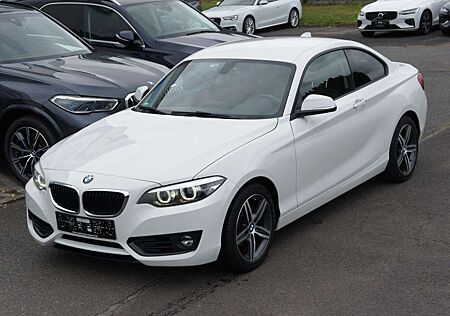 BMW 218 i Coupe Advantage Auto.*LED*NAV*SHZ*17Z*1HAND