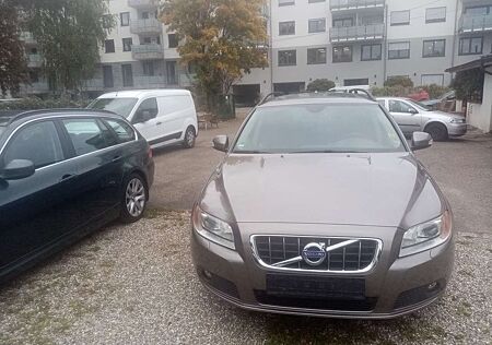 Volvo V70 Summum