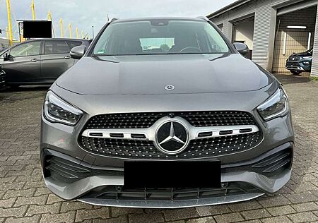 Mercedes-Benz GLA 200 AMG Line