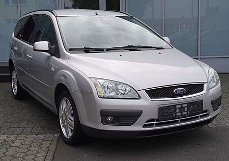 Ford Focus Turnier Ghia