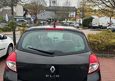 Renault Clio 1.2 16V 75 Dynamique
