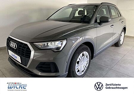 Audi Q3 35 TDI quattro basis NAVI KLIMA AHK PANO TELEFO