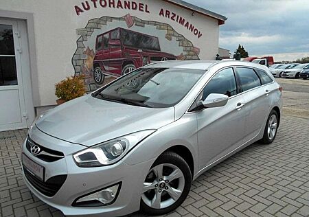 Hyundai i40 cw Style KEYLESS/NAVI/KLIMA/SITZHEIZUNG/PDC