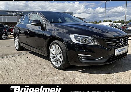 Volvo V60 V 60 D4 Summum+AUTOM+NAVI+LEDER+8xALU+ACC+AHK+SH