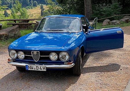 Alfa Romeo GTV 1750