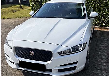 Jaguar XE Prestige