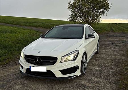 Mercedes-Benz CLA 45 AMG 4Matic