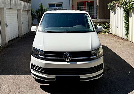 VW T6 Multivan Volkswagen Multivan Kurz Trendline