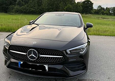Mercedes-Benz CLA 200 7G-DCT AMG Line Mbeam Burmester