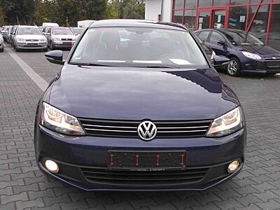 Volkswagen Jetta 1.2 TSI Comfortline.1 HAND.KLIMA,TÜV,NEU,48 TKM