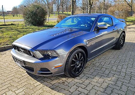 Ford Mustang 5.0 GT V8 US