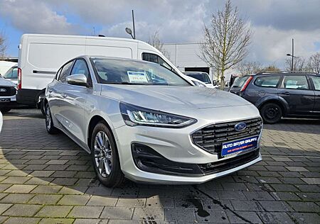 Ford Focus 1.0 EcoBoost Hybrid TITANIUM X