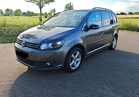 VW Touran Volkswagen 2.0 TDI DPF BlueMotion Technology DSG MATCH