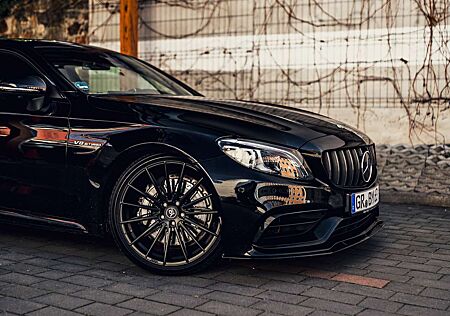 Mercedes-Benz C 63 AMG Coupe SPEEDSHIFT MCT
