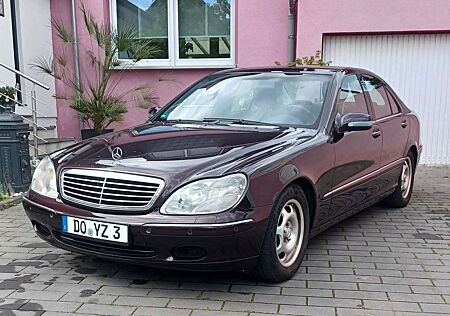 Mercedes-Benz 220 S320 W220