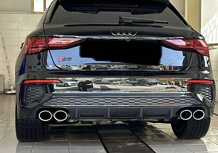Audi S3 Sportback 2.0 tfsi quattro s-tronic