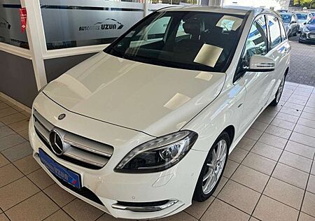 Mercedes-Benz B 180 CDI BlueEFFICIENCY Auto Navi T-Leder AHK