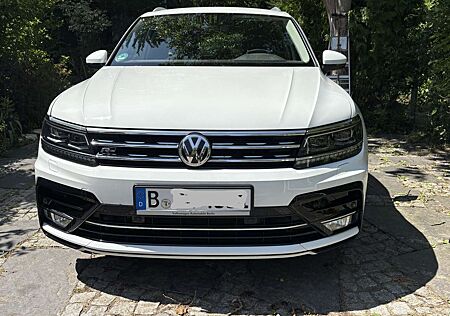 VW Tiguan Volkswagen 2.0 TSI 4Motion DSG R-Line, AHK