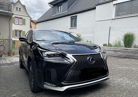 Lexus NX 300 NX 300h E-FOUR F Sport •Hybrid •Leder •