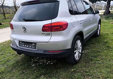 VW Tiguan Volkswagen 2.0 TDI DPF 4Motion Automatik Sport & Style