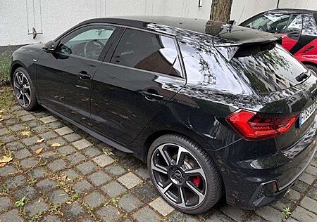 Audi A1 40 TFSI Sportback S tronic S line