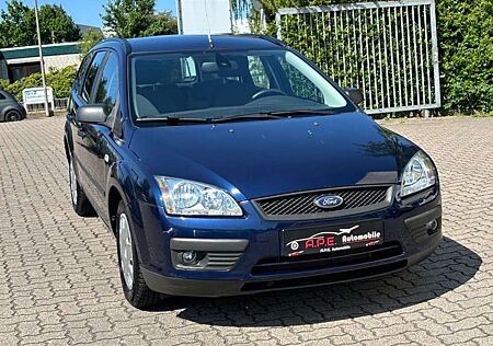 Ford Focus Turnier Kombi 1 Hand 56.000km TÜV NEU