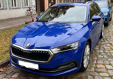 Skoda Octavia Combi IV iV Combi 1.4 TSI iV DSG Style