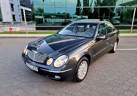 Mercedes-Benz E 240 Elegance