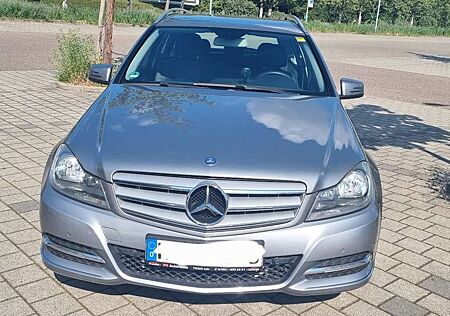 Mercedes-Benz C 180 T (BlueEFFICIENCY) Avantgarde