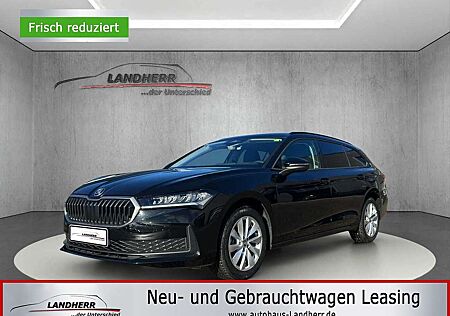 Skoda Superb Combi Essence 5 Jahre Garantie / Navi