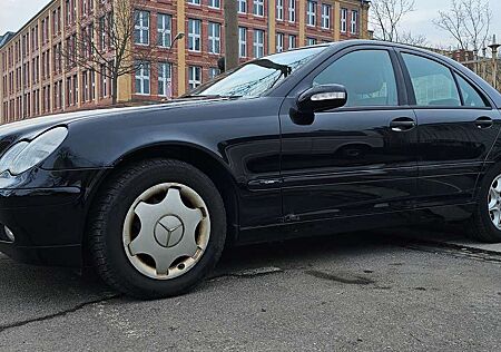 Mercedes-Benz C 200 Kompressor Classic*Klima*Euro4*2 te Hand*