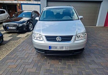 VW Touran Volkswagen 1.9 TDI Highline