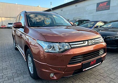 Mitsubishi Outlander 2.2 DI-D 4WD,Auto,7Sitzer,Navi,AHK,PDC