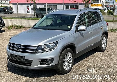 VW Tiguan Volkswagen 2.0 TDI Sport & Style * 4Motion DSG *