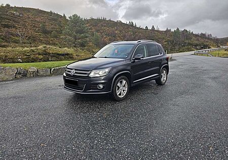 VW Tiguan Volkswagen +2.0+TDI+DPF+4Motion+DSG