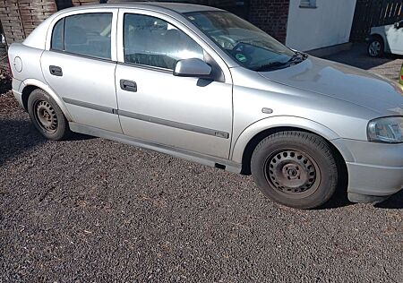 Opel Astra 1.6 Selection