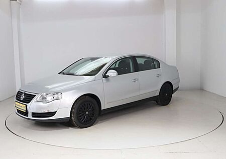 VW Passat Volkswagen 1.6 FSI * PDC * Tempomat *
