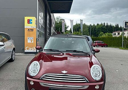 Mini Cooper Cabrio Sidewalk