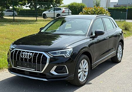 Audi Q3 35 TFSI S line, AHK