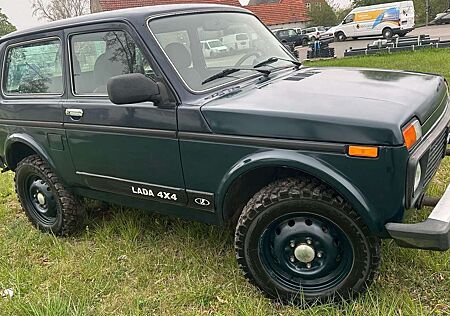 Lada Niva 4x4 Only **HU/AU NEU**