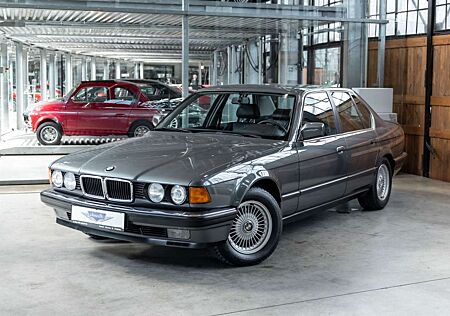 BMW 750 i | Deutsch| Sitzheizung vorne + hinten