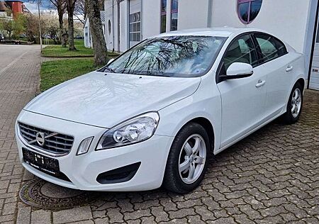 Volvo S60 +T3+Powershift