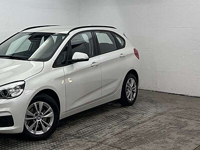 BMW 218 d Active Tourer KAMERA+AHK+LED+NAVI+