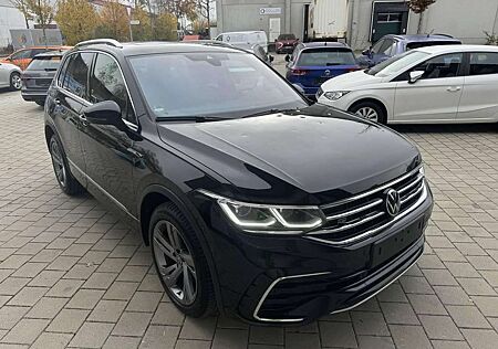 VW Tiguan Volkswagen 2.0 TDI *VOLLAUSSTATTUNG* R-LINE