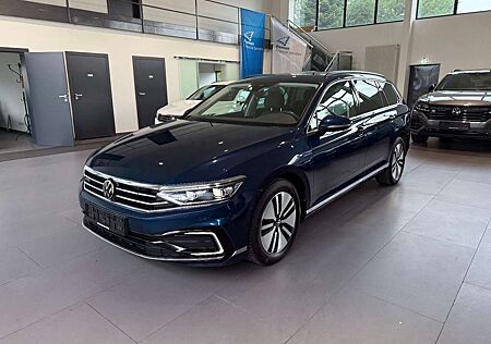 VW Passat Variant Volkswagen Passat GTE 1.4 TSI DSG ACC/MATRIX/KAM/STHZ/AHK