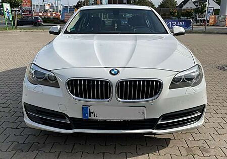 BMW 528i 528 xDrive Sport-Aut. Luxury Line