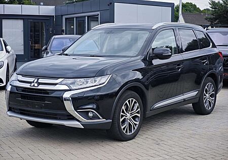 Mitsubishi Outlander Top 4WD|7-Sitzer|Schiebedach|Xenon|Cam